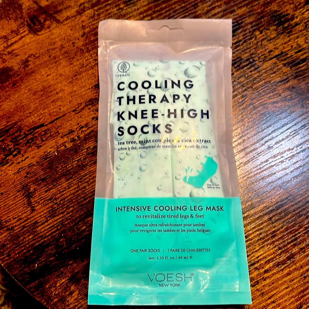 Voesh Cooling Therapy Knee High Socks
